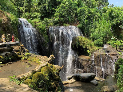 Taman Beji Griya Waterfall: Surga Tersembunyi di Ubud