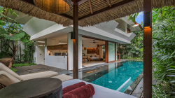 Menginap di Bisma Eight