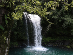 Menjelajah Air Terjun Manuaba, Permata Alam Desa Taro