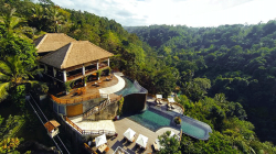 Daya tarik Hanging Gardens Bali