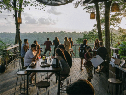 The Sayan House – Romansa Rasa di Tepi Lembah Ubud