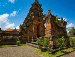 Pura Puseh Batuan: Pesona Purba di Tengah Desa Seniman Bali