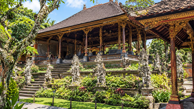 Puri Saren Agung